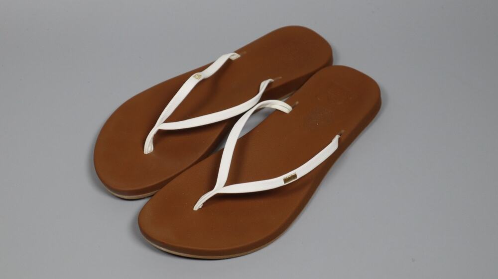 REEF Cushion Slim Women's Sandal Flip-Flops White Tan Size 7